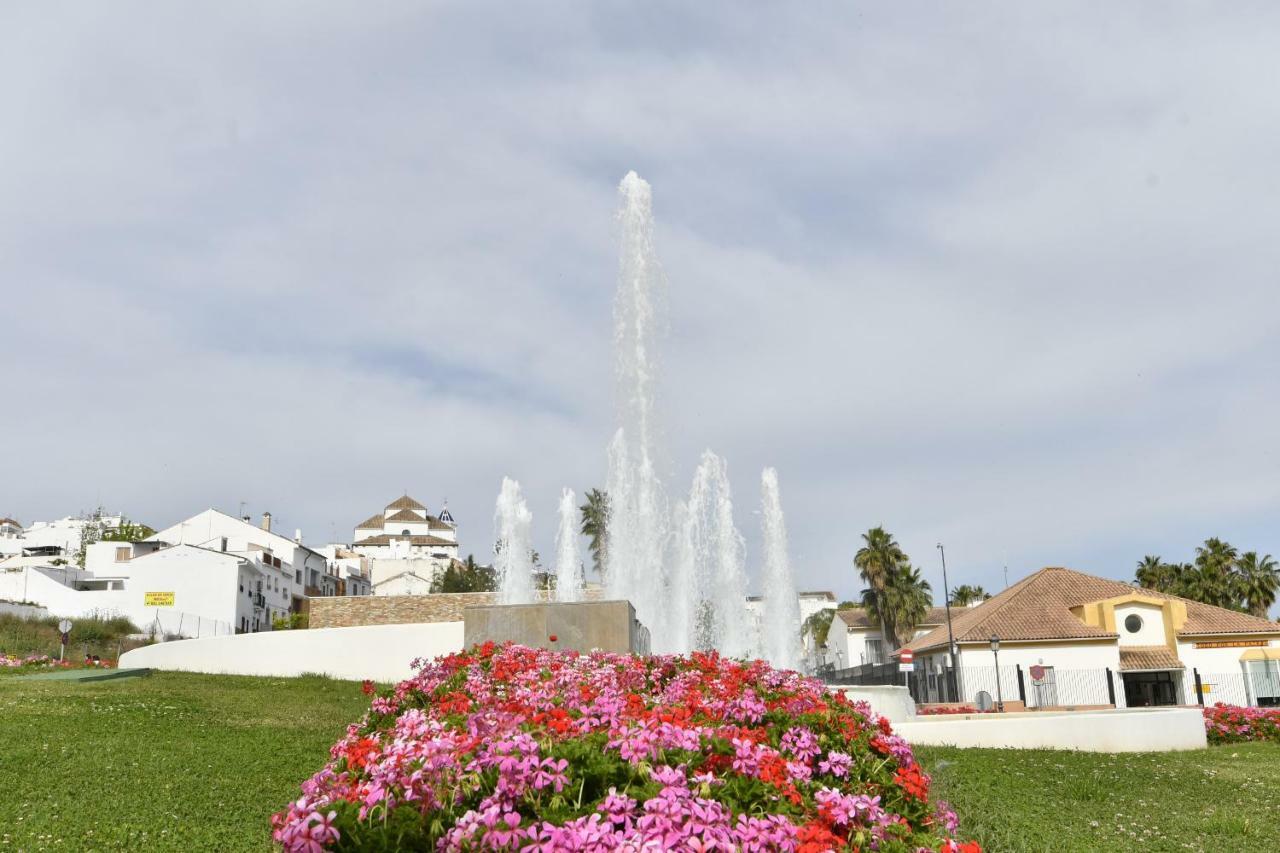 Cubo'S Finca La Rosa Del Zangano Alhaurín el Grande Kültér fotó